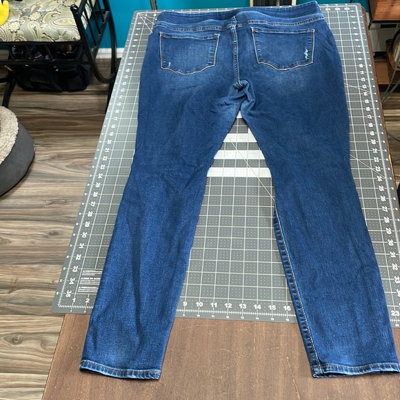 Old navy denim jeggings - Picture 2 of 4